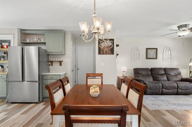 41 Great Owls Way, Winfield, MO 63389