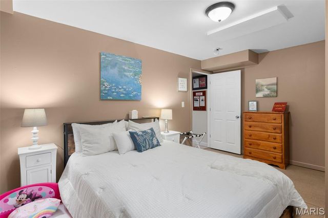 41 Great Owls Way, Winfield, MO 63389