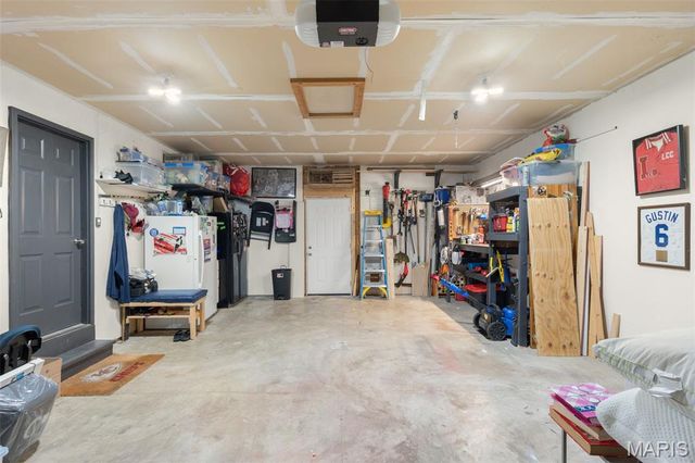 41 Great Owls Way, Winfield, MO 63389