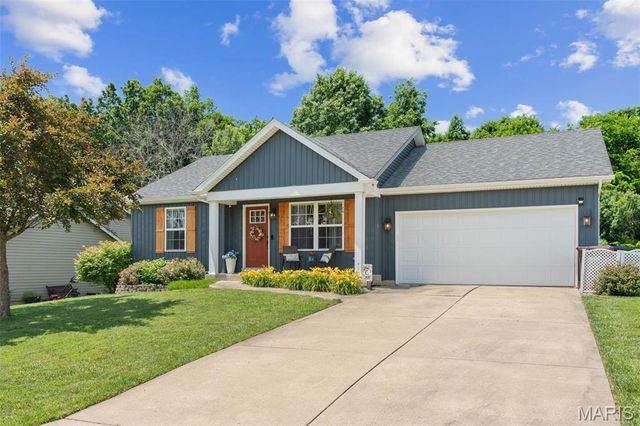 41 Great Owls Way, Winfield, MO 63389