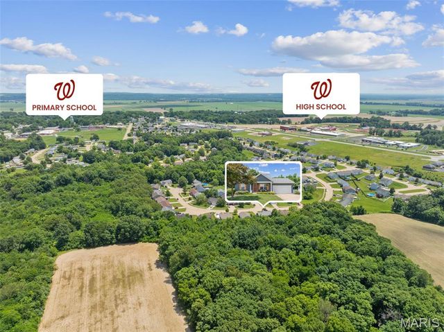 41 Great Owls Way, Winfield, MO 63389