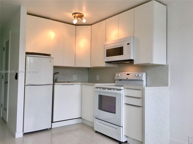 6484 Indian Creek Drive 205, Miami Beach, FL 33141
