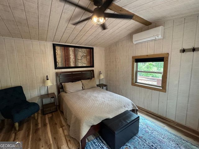 225 Overlook Circle, Clarkesville, GA 30523