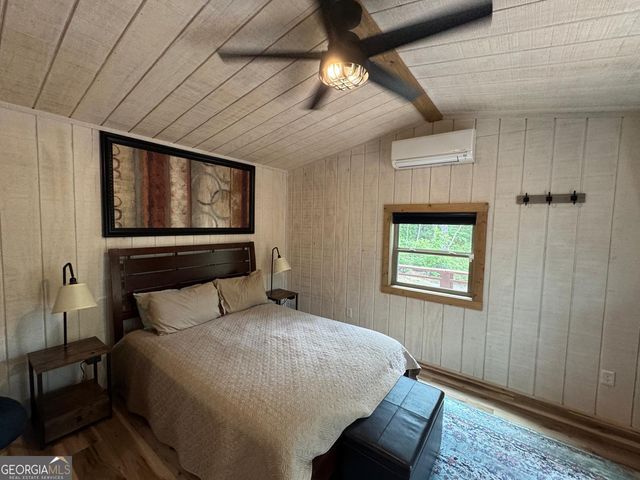 225 Overlook Circle, Clarkesville, GA 30523