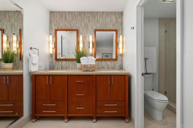 2020 Caminito Circulo Sur, La Jolla, CA 92037