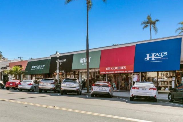 2020 Caminito Circulo Sur, La Jolla, CA 92037
