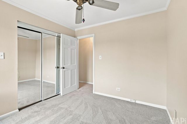 1082 Creekside Court 2B, Wheeling, IL 60090