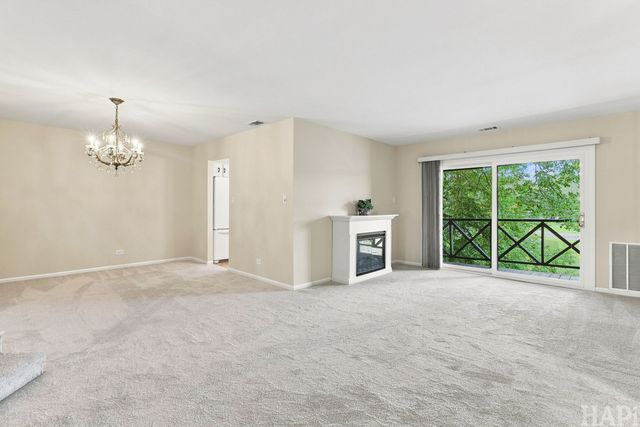1082 Creekside Court 2B, Wheeling, IL 60090
