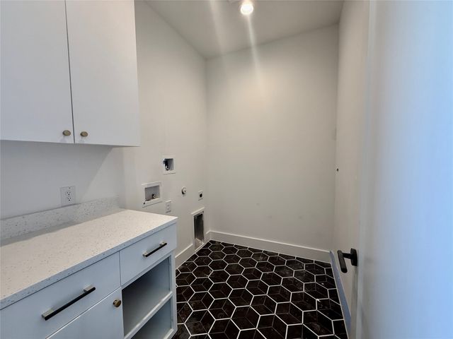 204 Pine Street, Roanoke, TX 76262