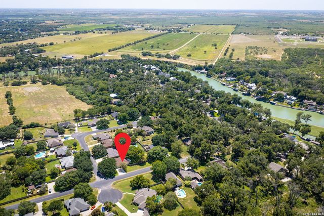 104 Bosque, Seguin, TX 78155