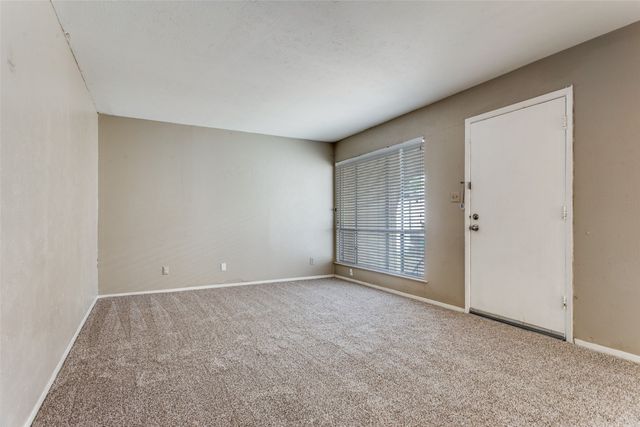 3828 W 7th 4, Fort Worth, TX 76107