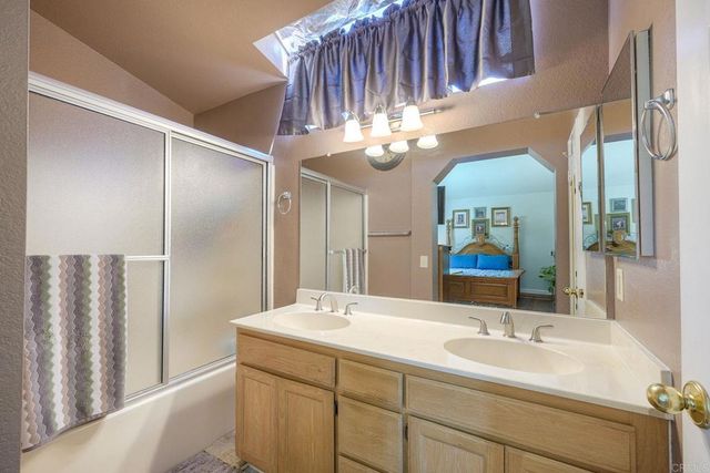 24673 Leafwood Drive, Murrieta, CA 92562