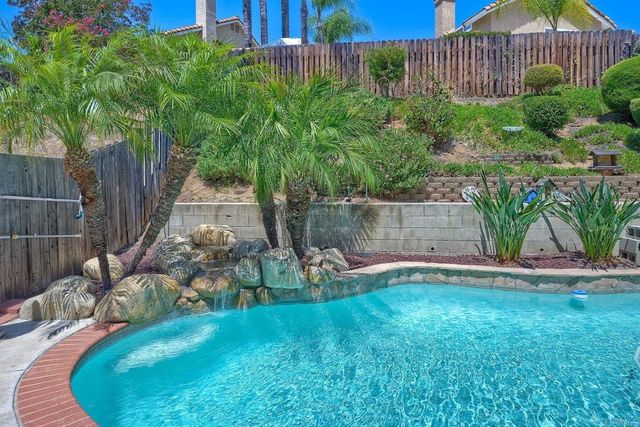 24673 Leafwood Drive, Murrieta, CA 92562
