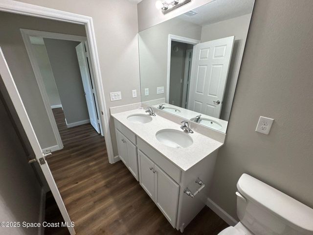 3180 Lakeland Avenue SW, Palm Bay, FL 32908