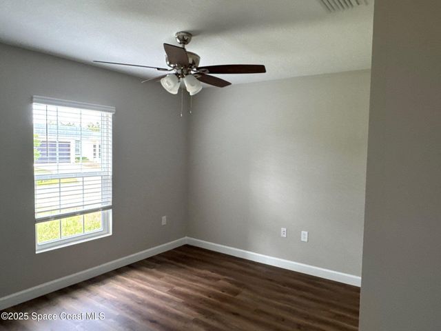 3180 Lakeland Avenue SW, Palm Bay, FL 32908