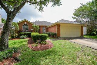 138 Crescent Bay Drive, League City, TX 77573