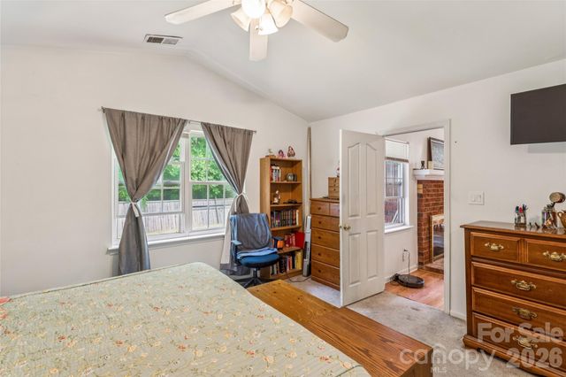 13221 Crooked Pine Court, Charlotte, NC 28215