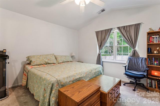 13221 Crooked Pine Court, Charlotte, NC 28215