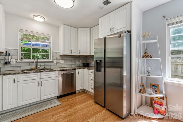 13221 Crooked Pine Court, Charlotte, NC 28215