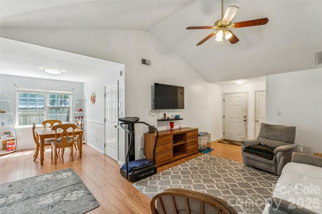 13221 Crooked Pine Court, Charlotte, NC 28215