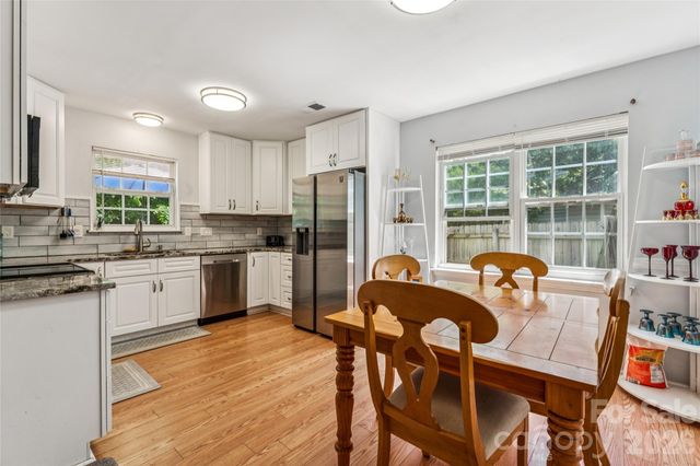 13221 Crooked Pine Court, Charlotte, NC 28215