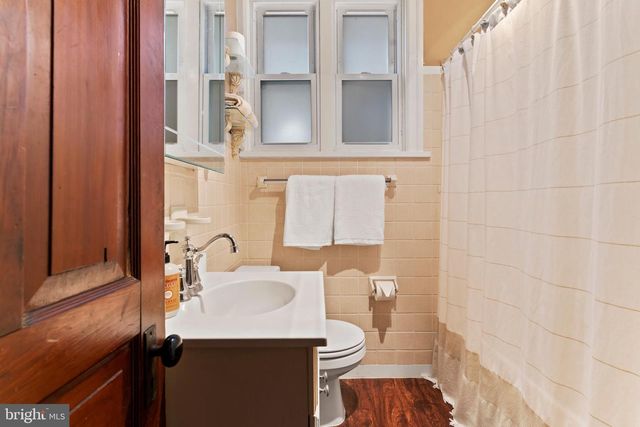 18 E KELLER ST, Mechanicsburg, PA 17055