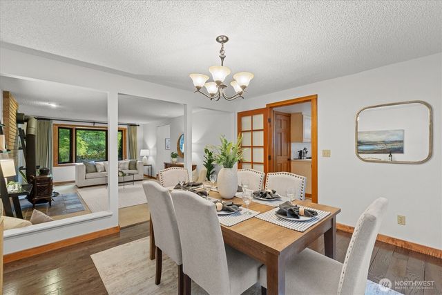 6923 237th Avenue NE, Redmond, WA 98053