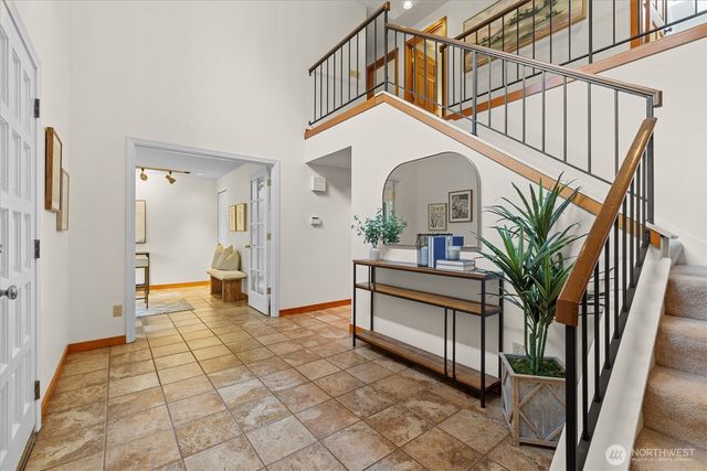 6923 237th Avenue NE, Redmond, WA 98053