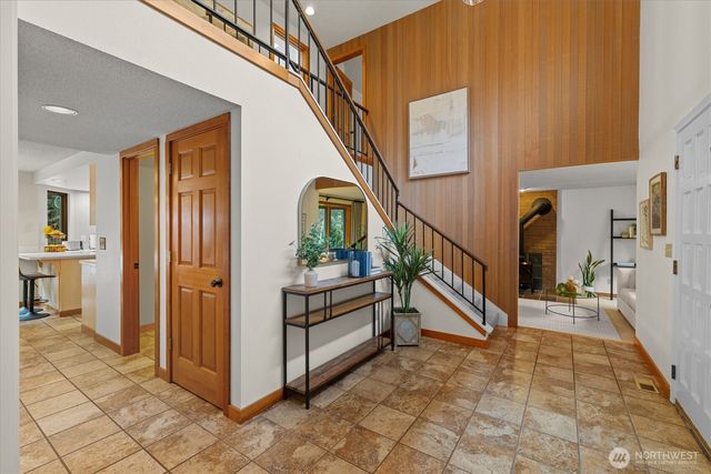 6923 237th Avenue NE, Redmond, WA 98053
