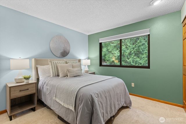 6923 237th Avenue NE, Redmond, WA 98053