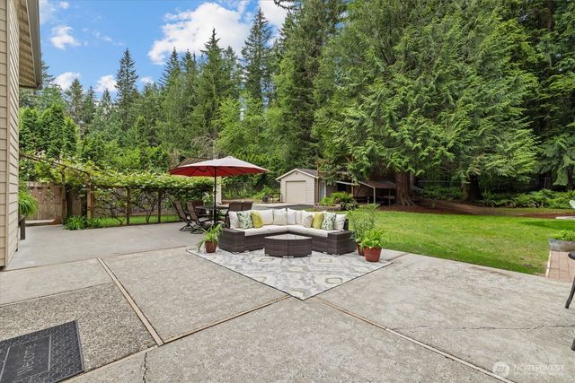 6923 237th Avenue NE, Redmond, WA 98053