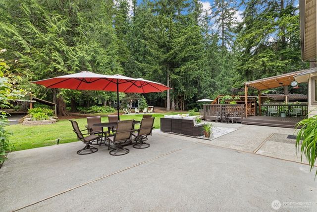 6923 237th Avenue NE, Redmond, WA 98053