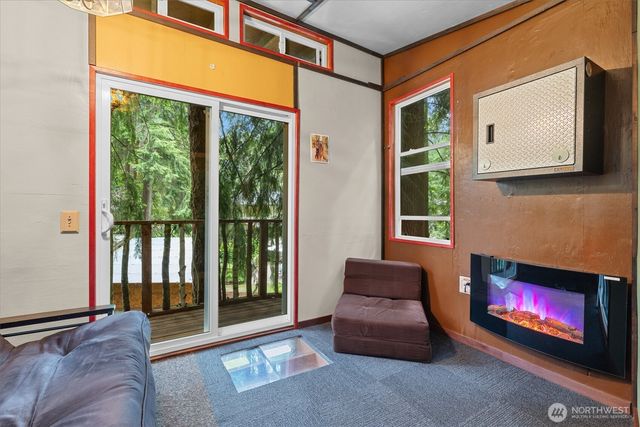 6923 237th Avenue NE, Redmond, WA 98053
