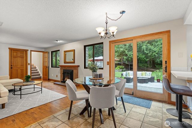 6923 237th Avenue NE, Redmond, WA 98053