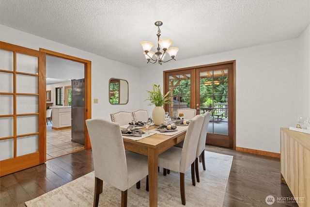 6923 237th Avenue NE, Redmond, WA 98053