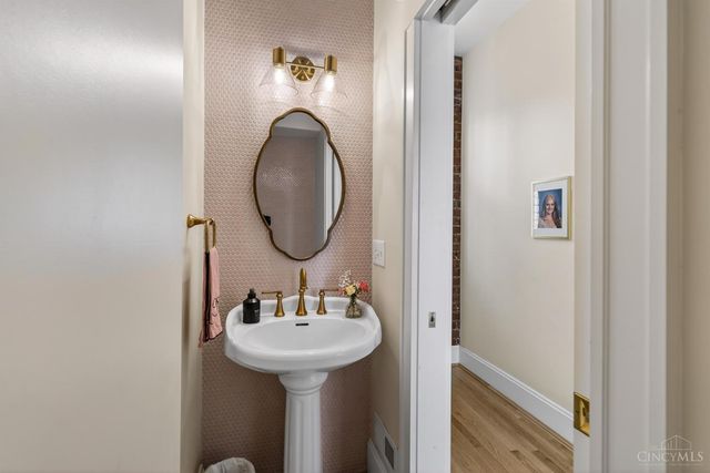 3570 Monteith Avenue, Cincinnati, OH 45208