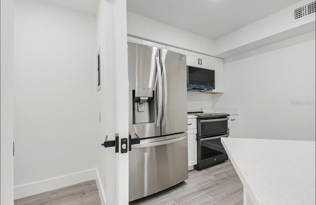 4613 GATE PLACE 104, Orlando, FL 32811