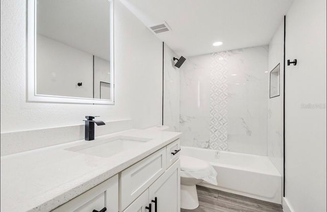 4613 GATE PLACE 104, Orlando, FL 32811