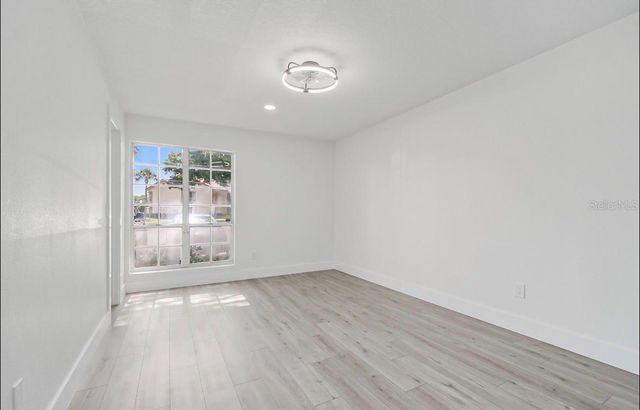 4613 GATE PLACE 104, Orlando, FL 32811