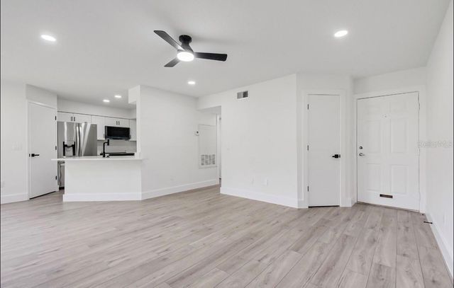 4613 GATE PLACE 104, Orlando, FL 32811