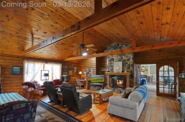 37272 Moravian Drive, Clinton Charter Township, MI 48036