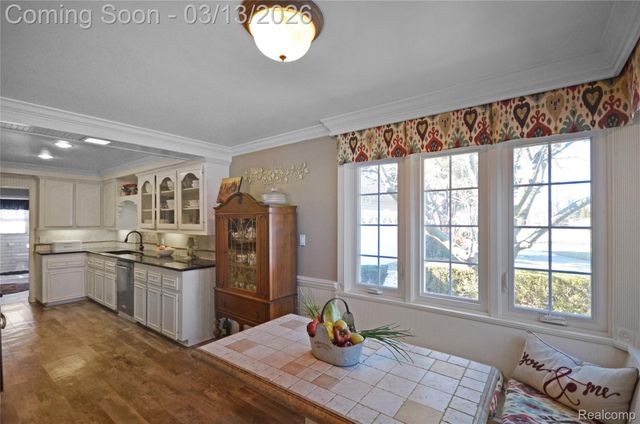 37272 Moravian Drive, Clinton Charter Township, MI 48036