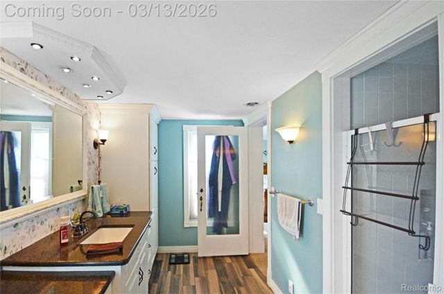 37272 Moravian Drive, Clinton Charter Township, MI 48036