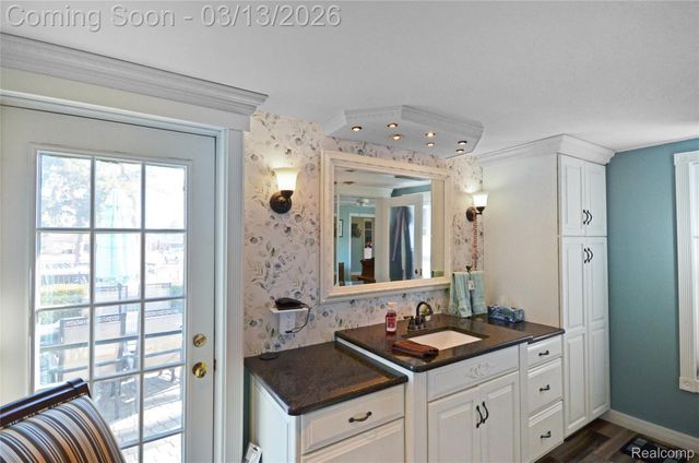 37272 Moravian Drive, Clinton Charter Township, MI 48036