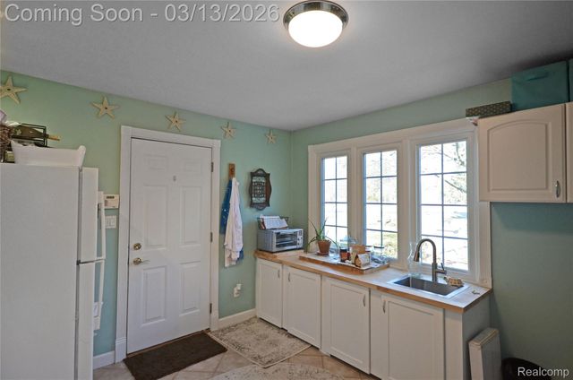 37272 Moravian Drive, Clinton Charter Township, MI 48036