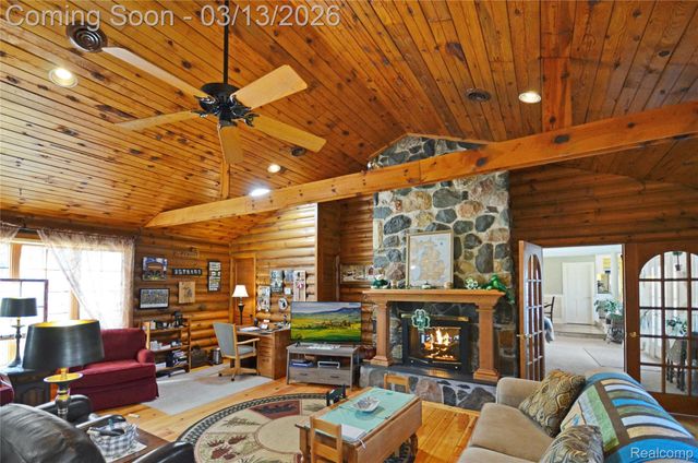 37272 Moravian Drive, Clinton Charter Township, MI 48036