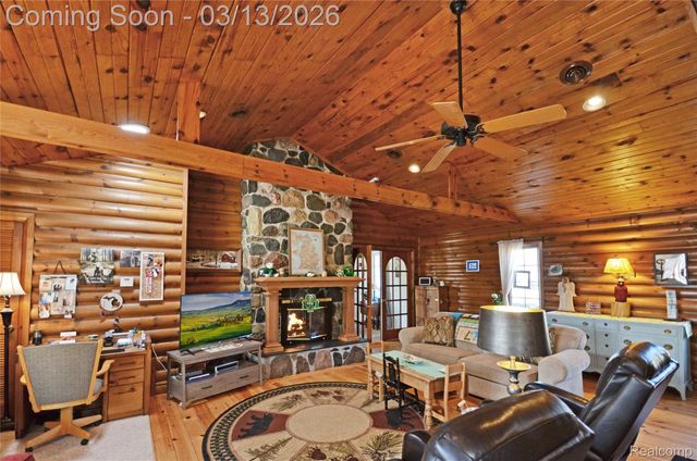 37272 Moravian Drive, Clinton Charter Township, MI 48036