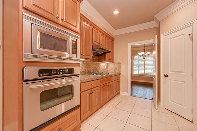 14426 Summerleaf Lane, Houston, TX 77077