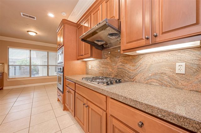 14426 Summerleaf Lane, Houston, TX 77077