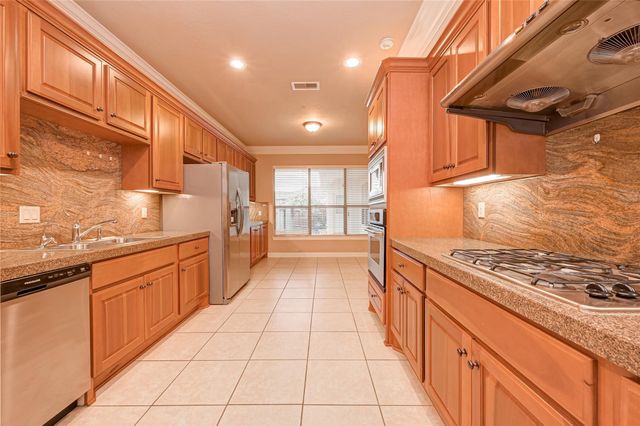 14426 Summerleaf Lane, Houston, TX 77077